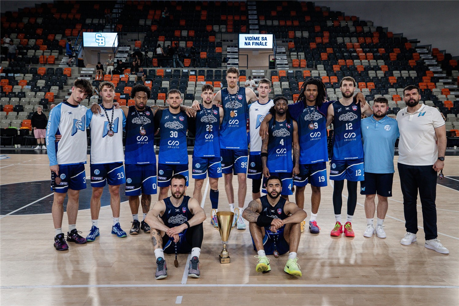 Nitra Blue Wings — tímová fotografia sezóny 2025/26